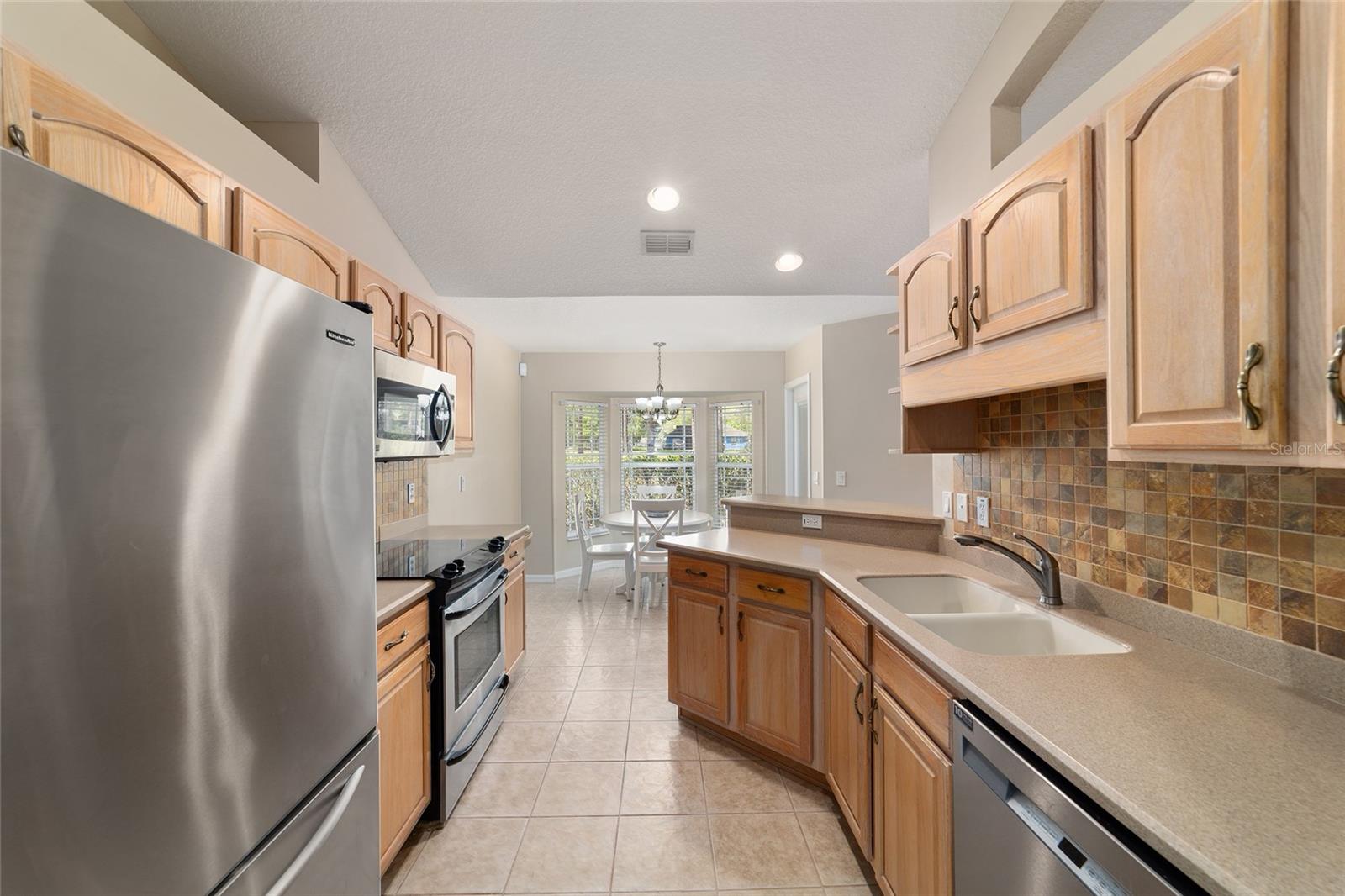 Image 29 of 79 For 2802 25th Avenue