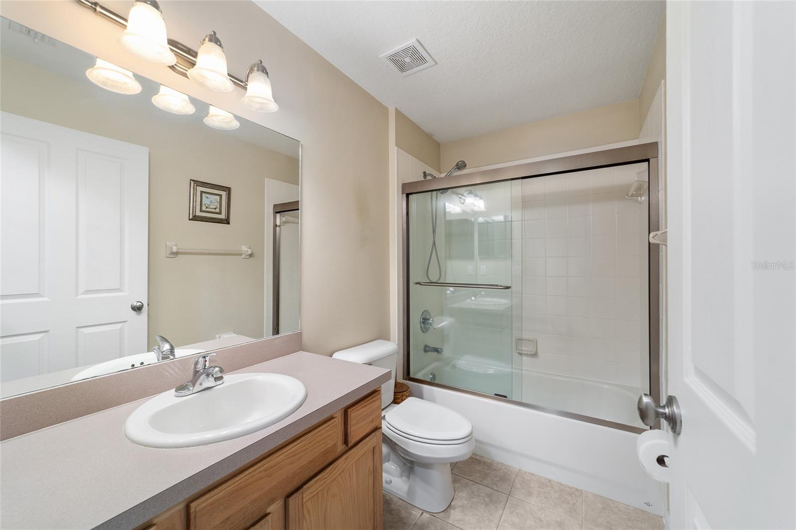 Image 43 of 79 For 2802 25th Avenue