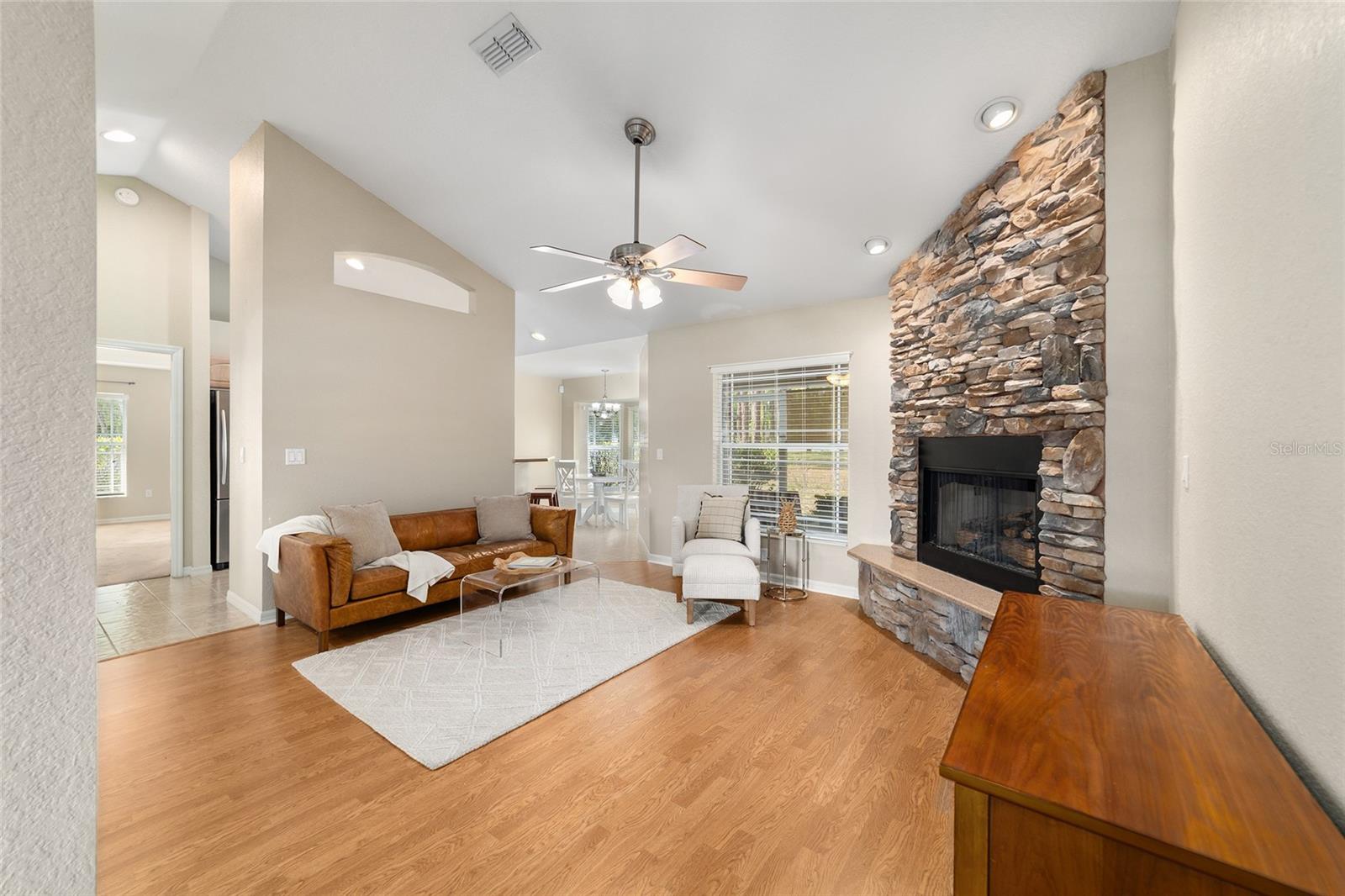 Image 6 of 79 For 2802 25th Avenue