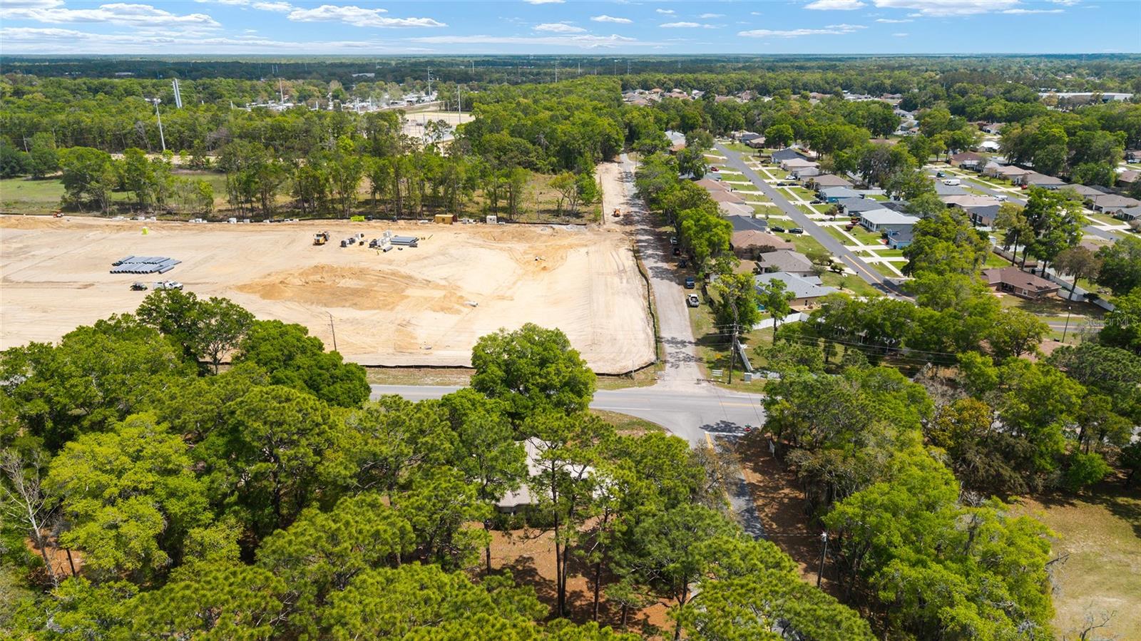 Image 66 of 79 For 2802 25th Avenue