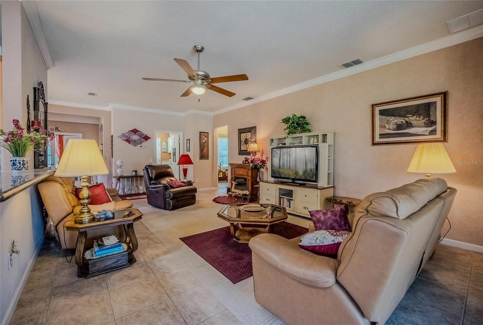 Image 14 of 52 For 9077 70th Loop