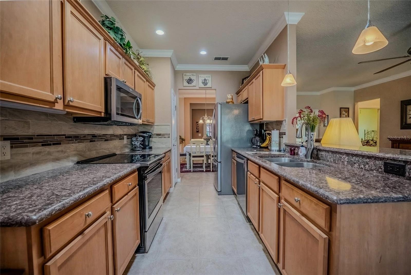 Image 15 of 52 For 9077 70th Loop