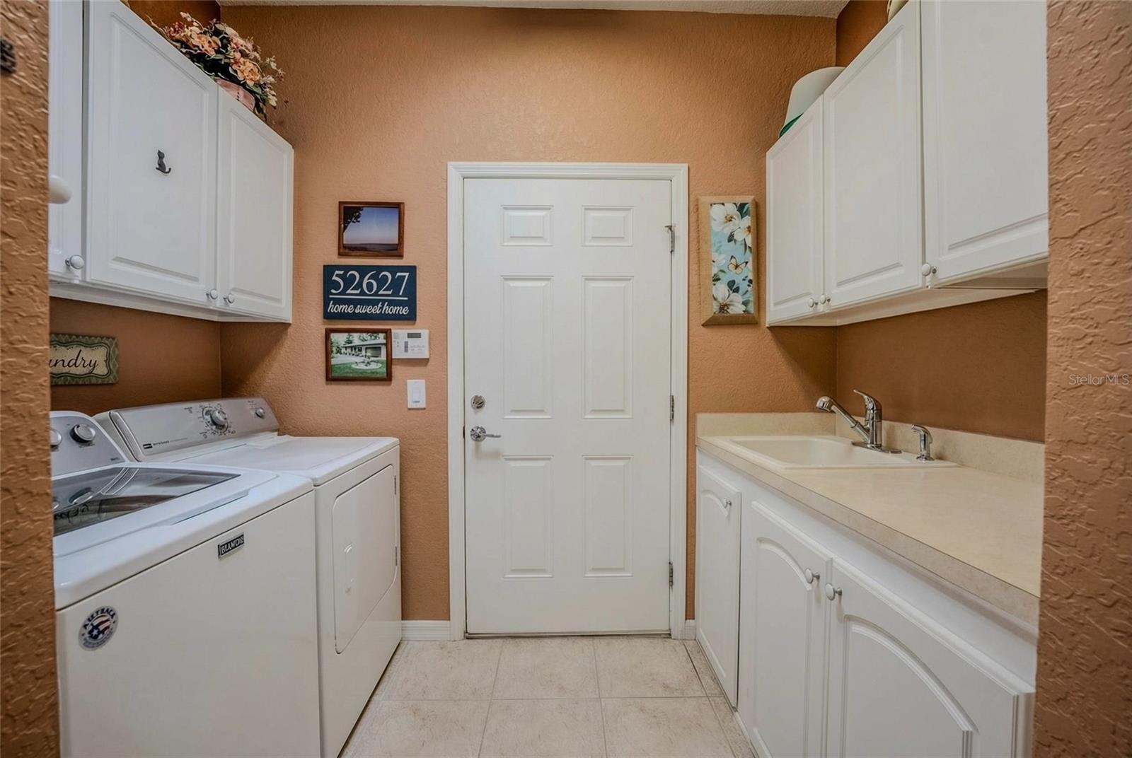 Image 35 of 52 For 9077 70th Loop