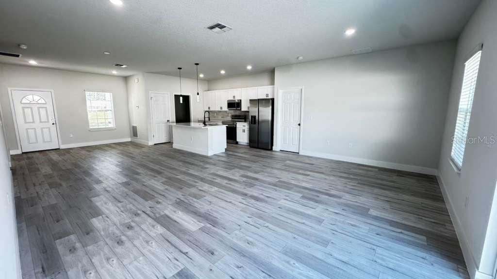 Image 10 of 48 For 17046 Sw 44th Cir