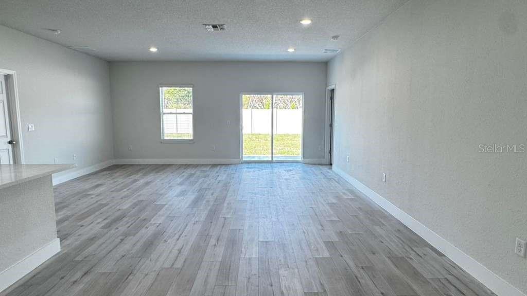 Image 15 of 48 For 17046 Sw 44th Cir