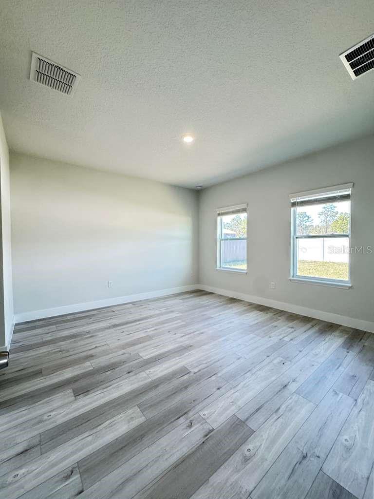 Image 22 of 48 For 17046 Sw 44th Cir