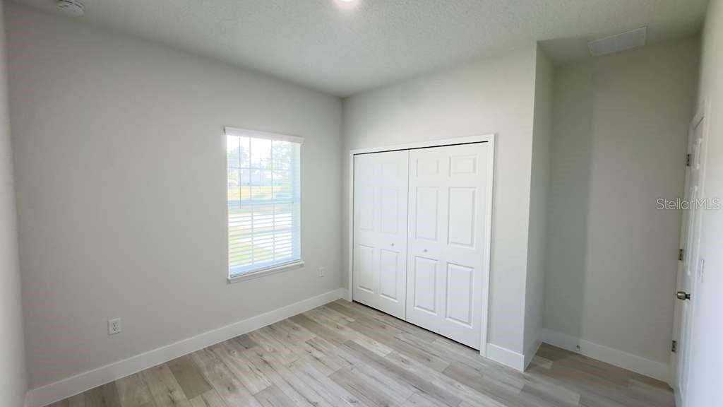 Image 31 of 48 For 17046 Sw 44th Cir