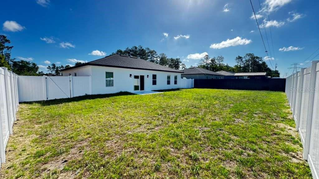 Image 43 of 48 For 17046 Sw 44th Cir