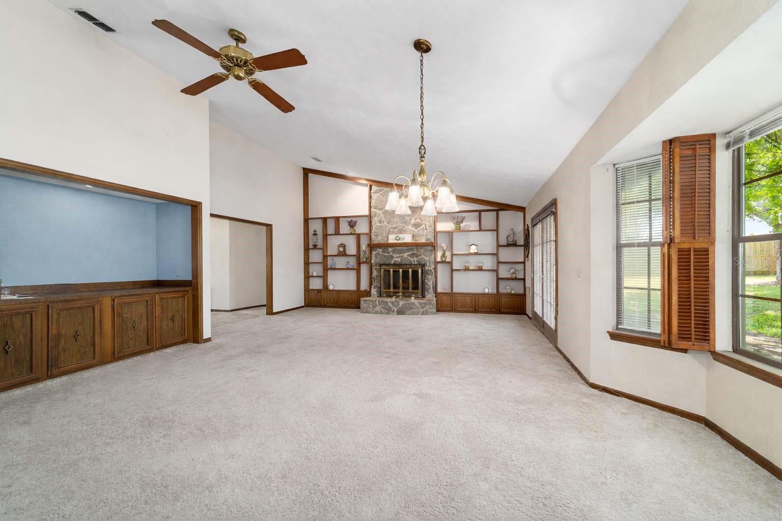 Image 10 of 39 For 3440 28th Court