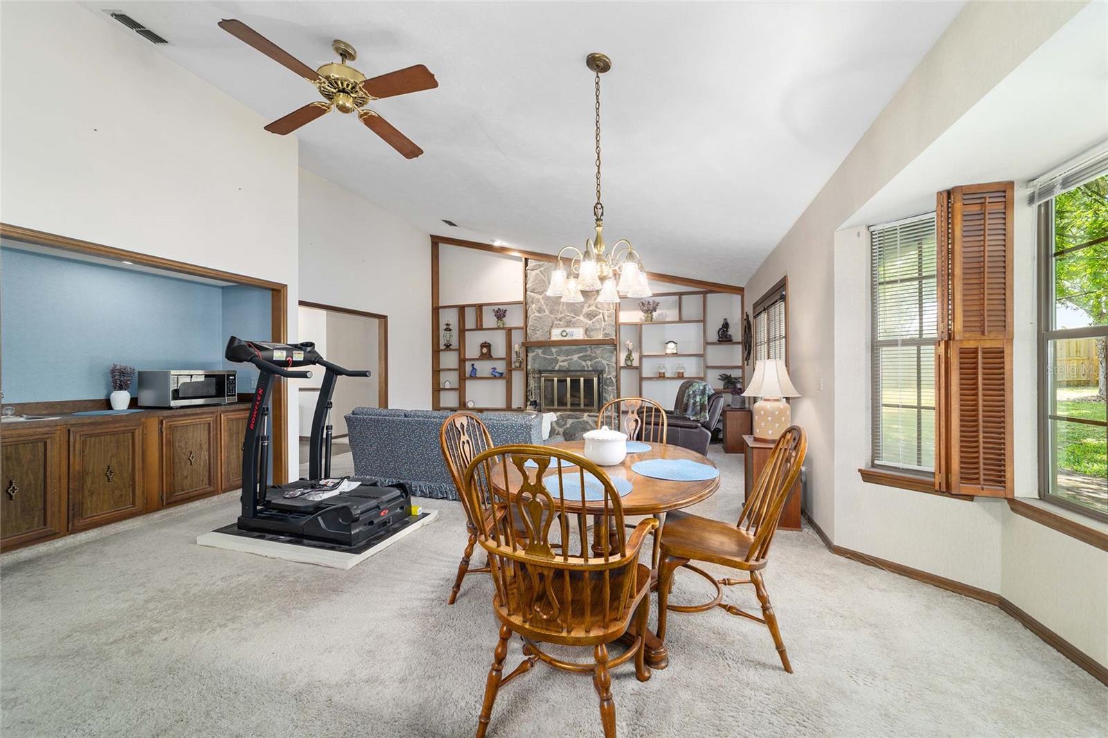 Image 11 of 39 For 3440 28th Court