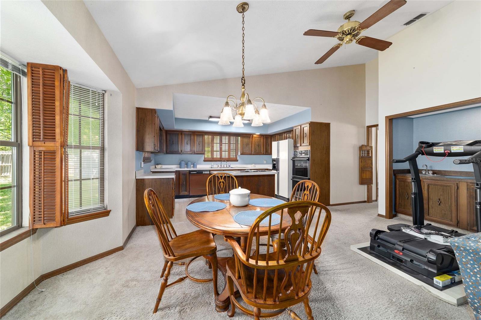 Image 14 of 39 For 3440 28th Court