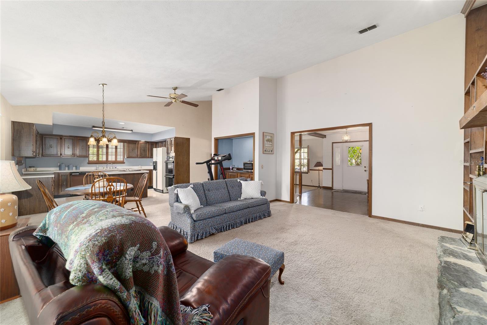 Image 15 of 39 For 3440 28th Court