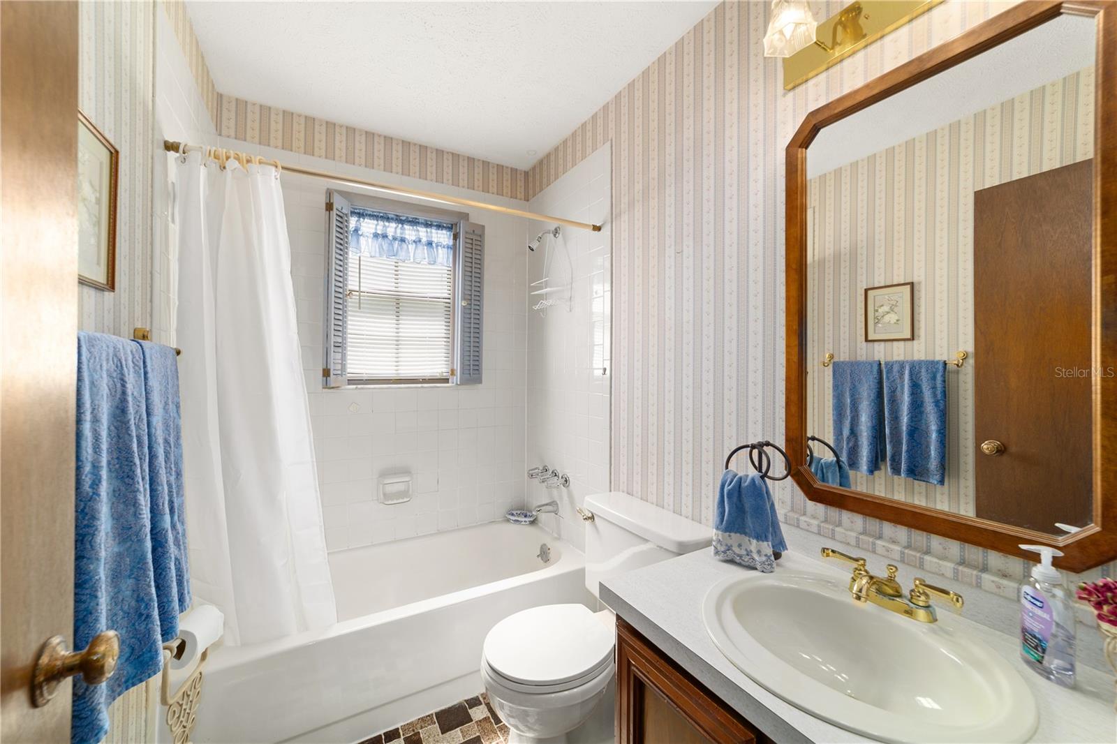 Image 30 of 39 For 3440 28th Court