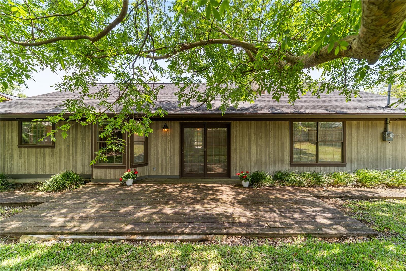 Image 33 of 39 For 3440 28th Court