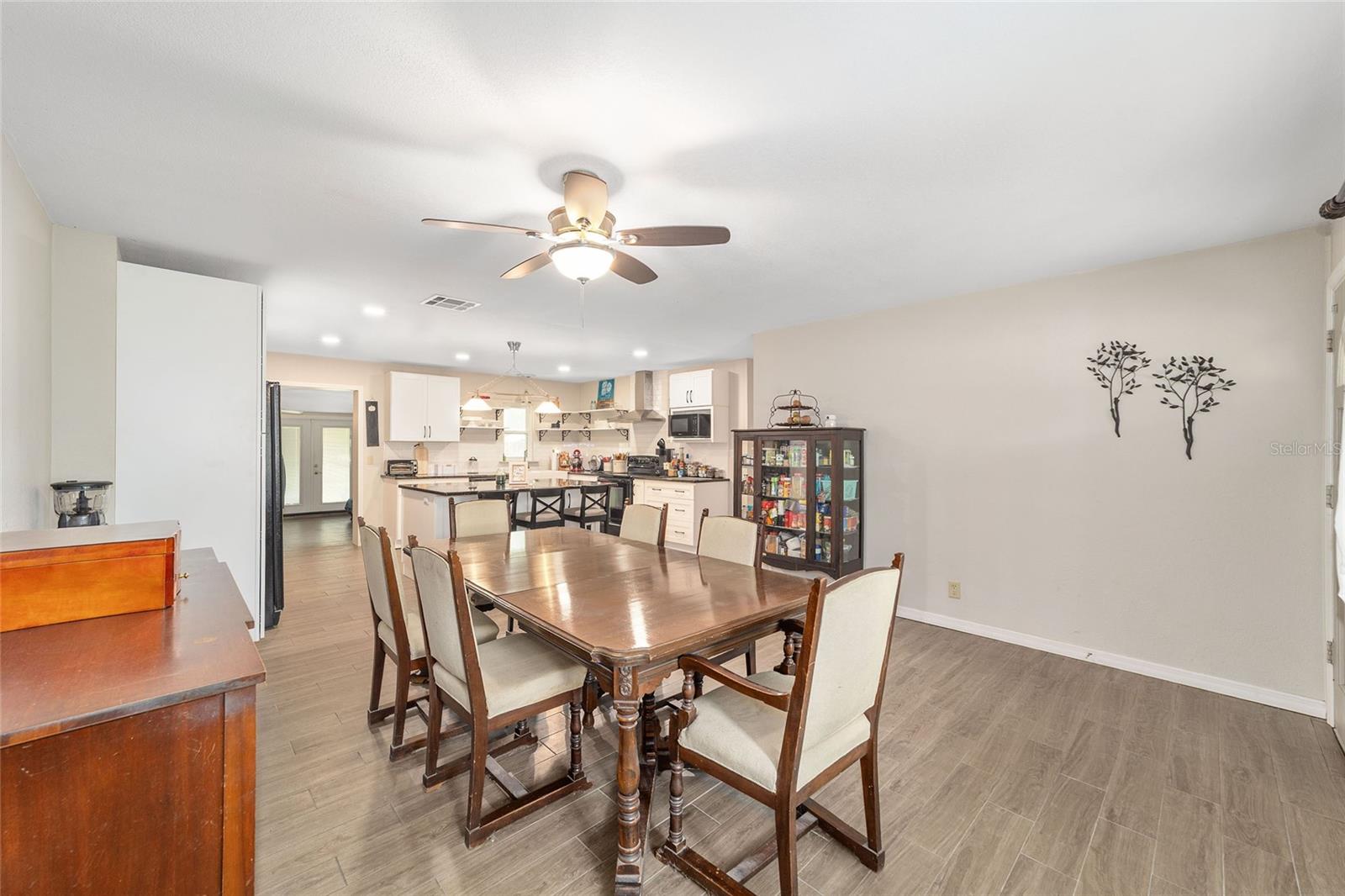 Image 15 of 39 For 2009 51st Place