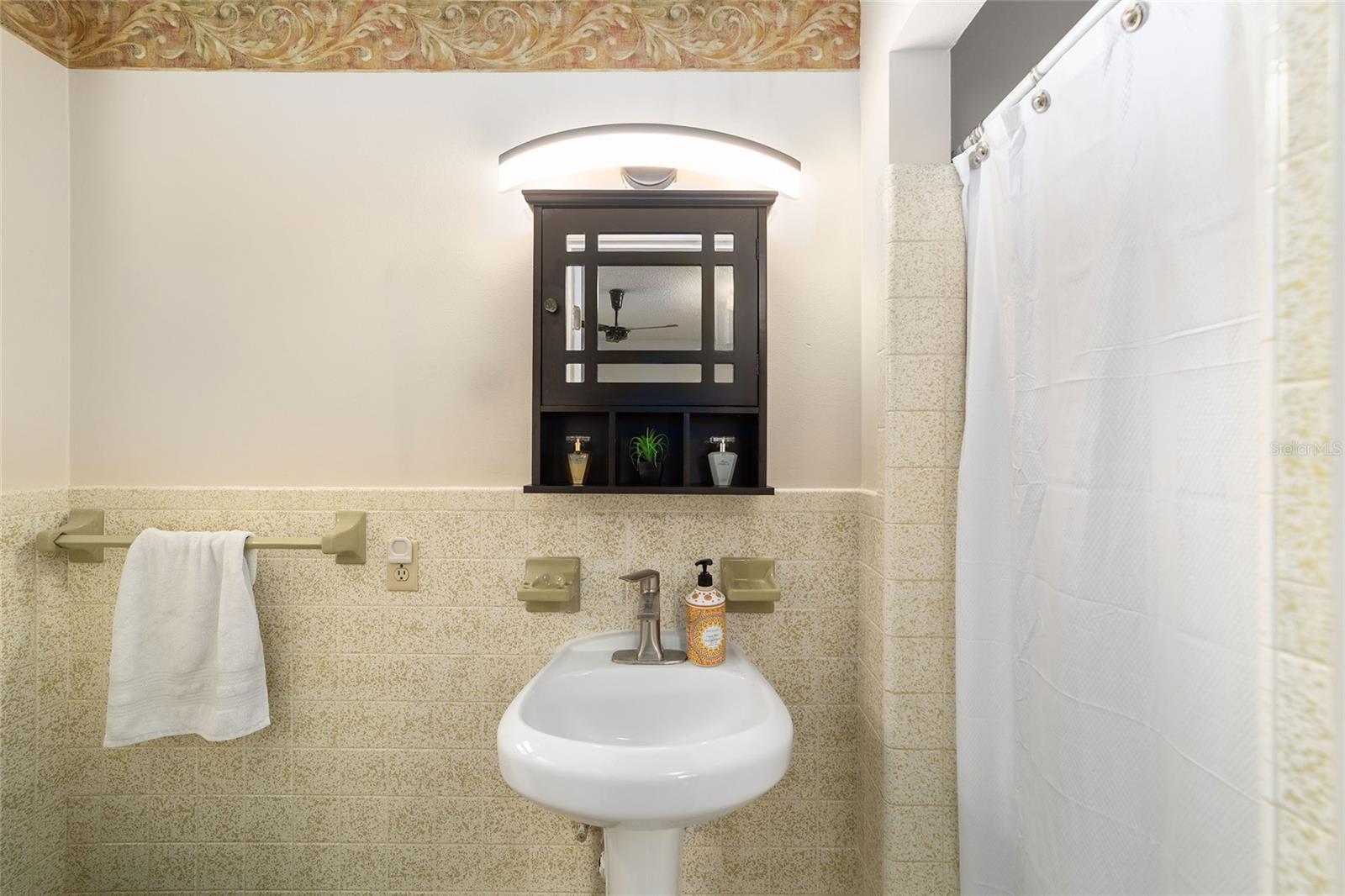 Image 20 of 39 For 2009 51st Place