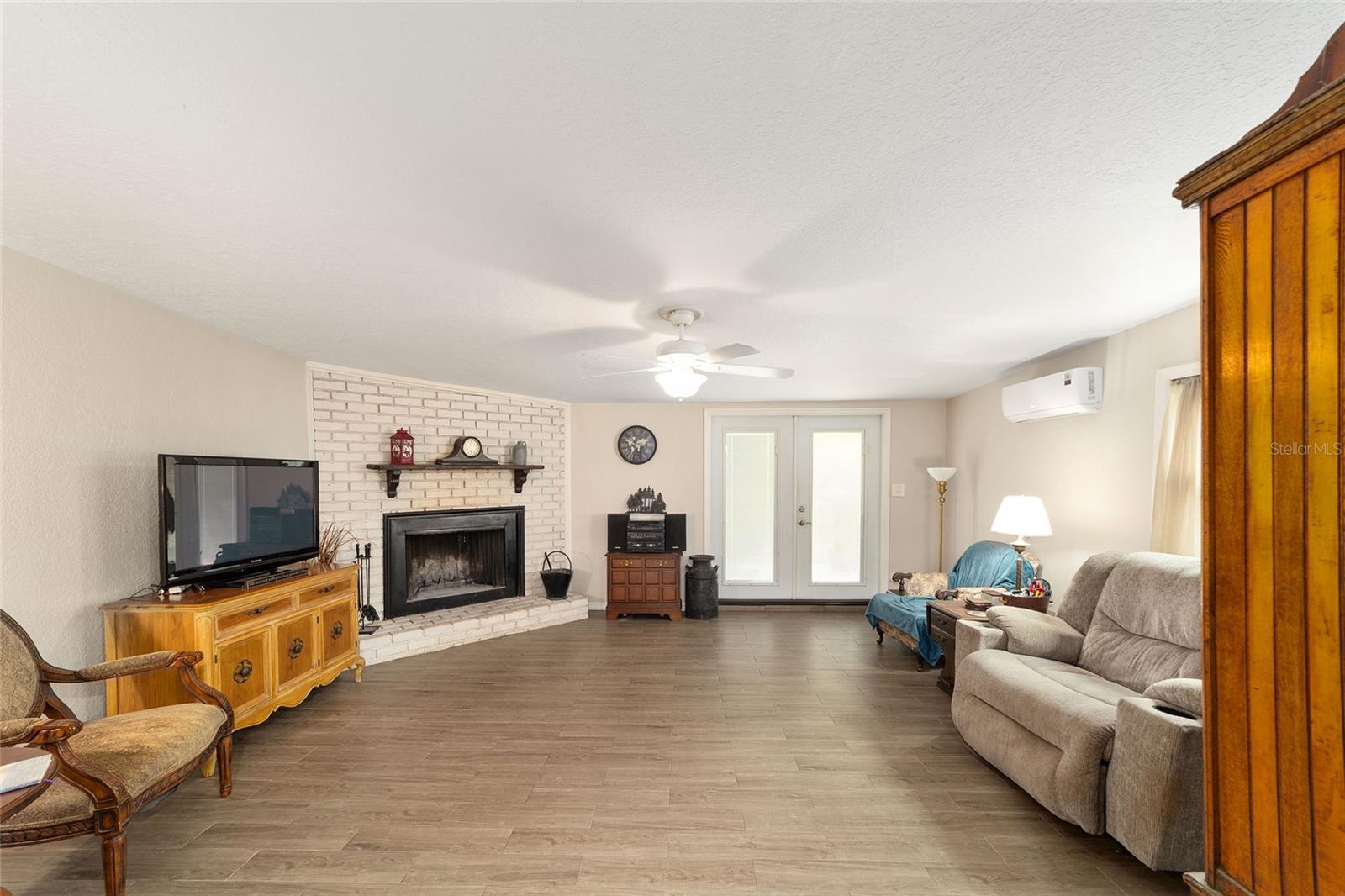 Image 27 of 39 For 2009 51st Place