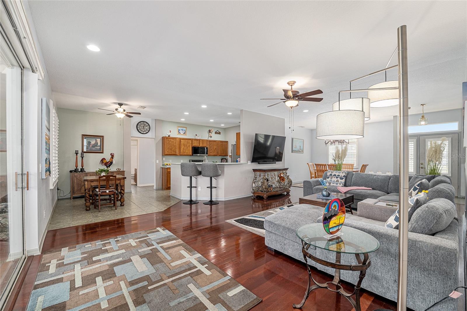 Image 17 of 65 For 9733 89th Loop