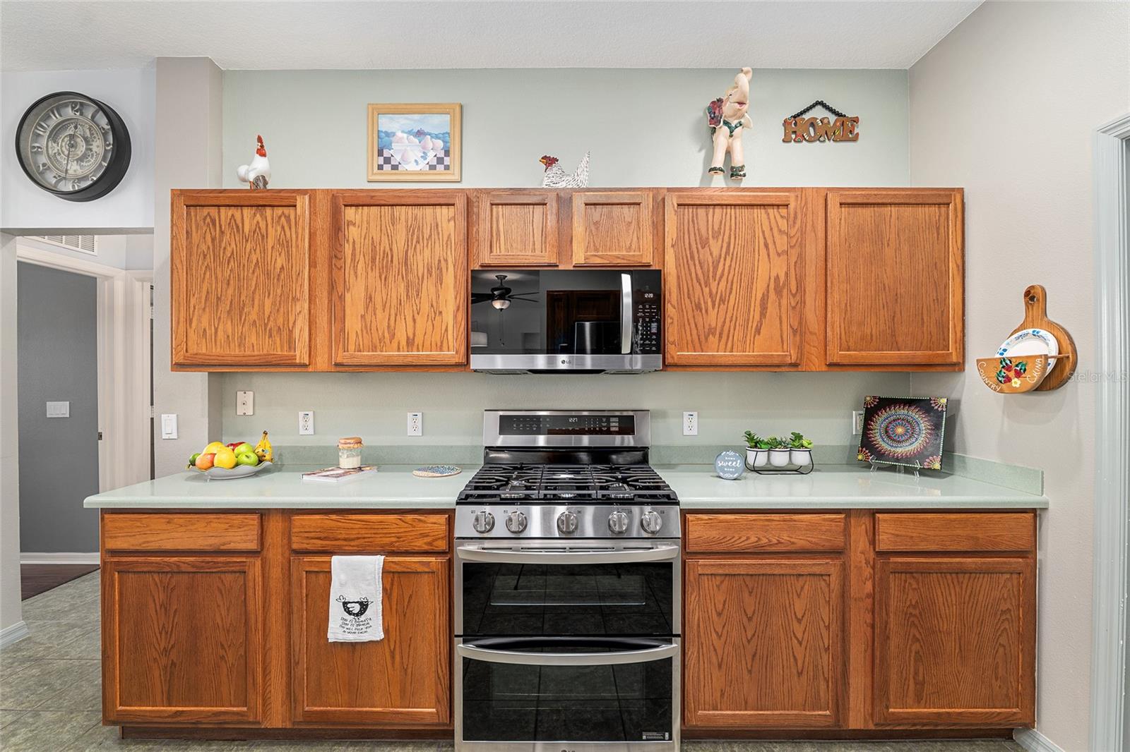 Image 24 of 65 For 9733 89th Loop