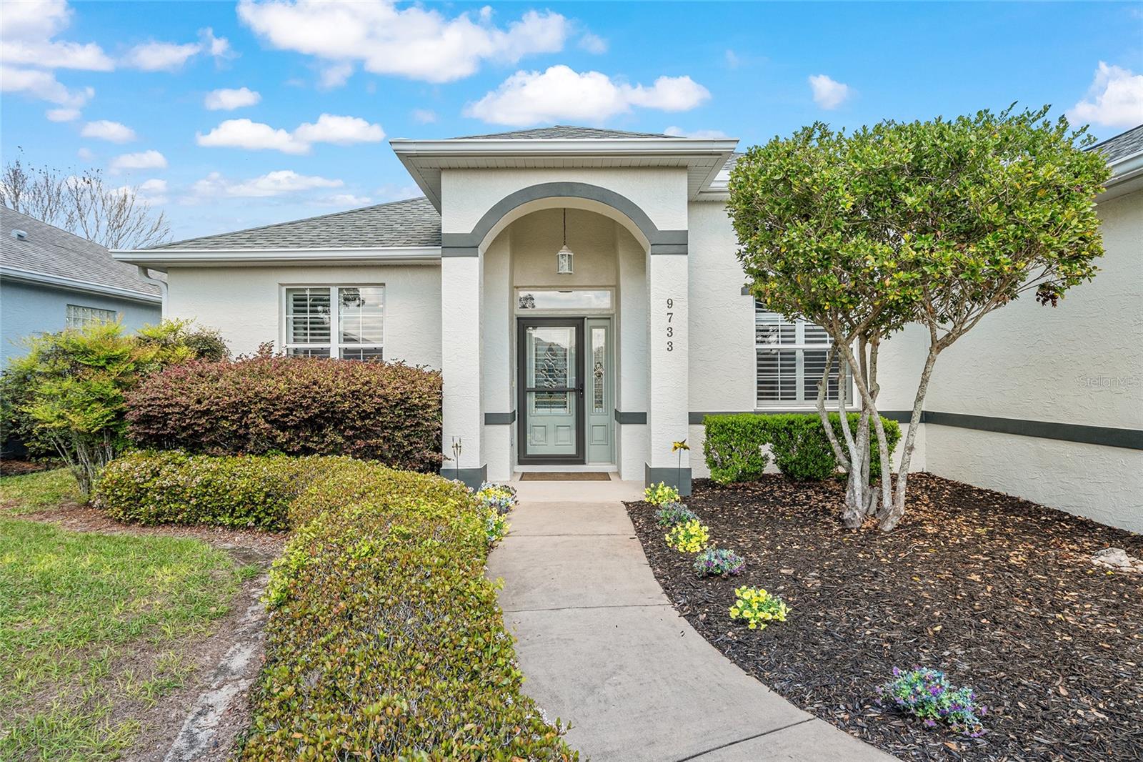 Image 3 of 65 For 9733 89th Loop