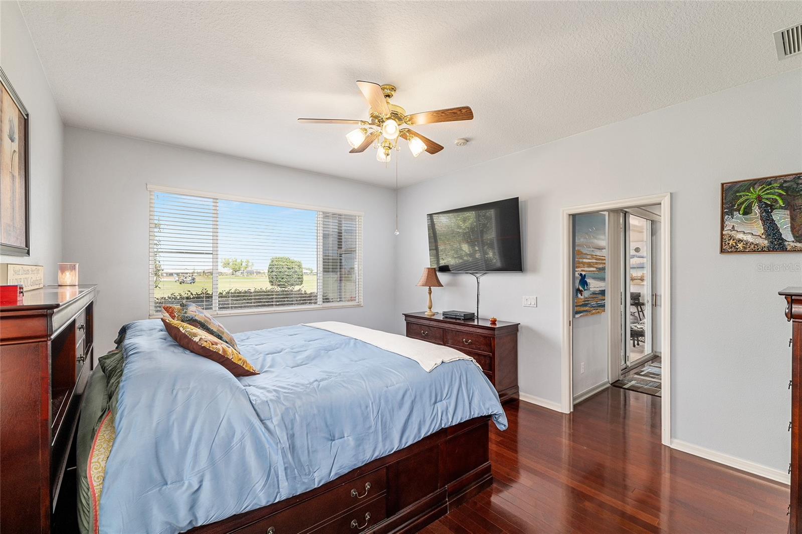 Image 31 of 65 For 9733 89th Loop