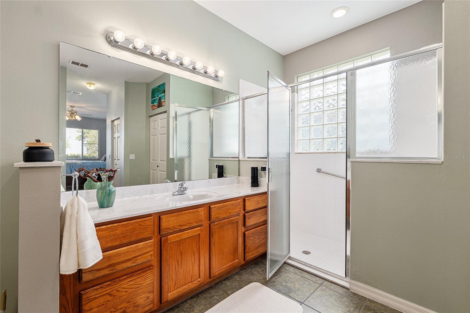 Image 36 of 65 For 9733 89th Loop