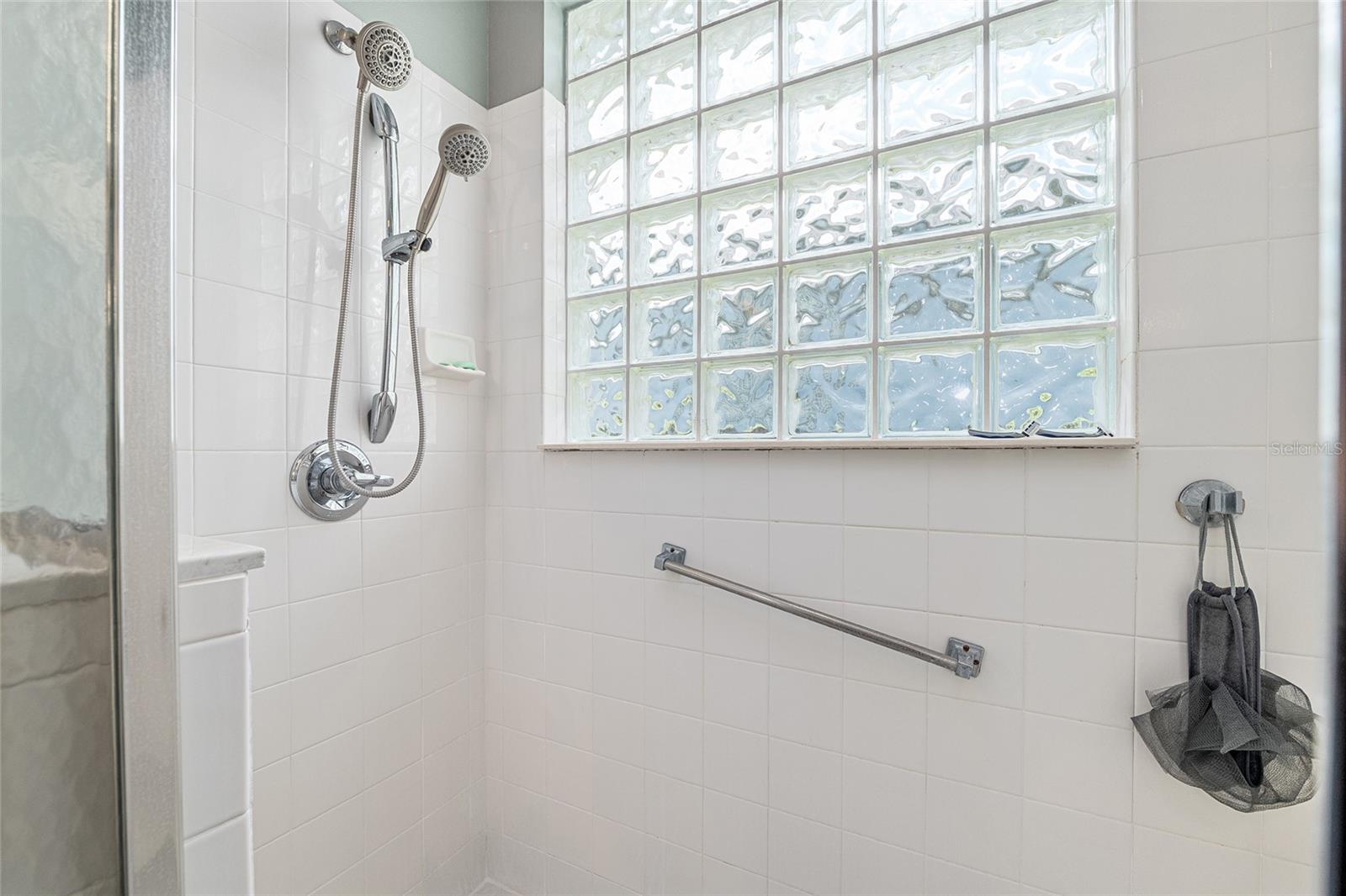 Image 38 of 65 For 9733 89th Loop