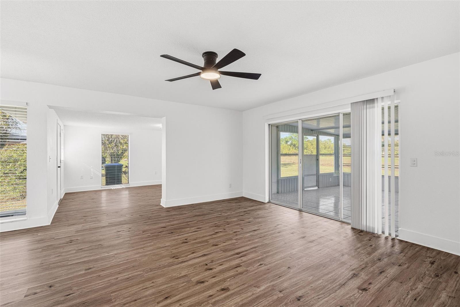 Image 10 of 28 For 5632 Espanola Avenue