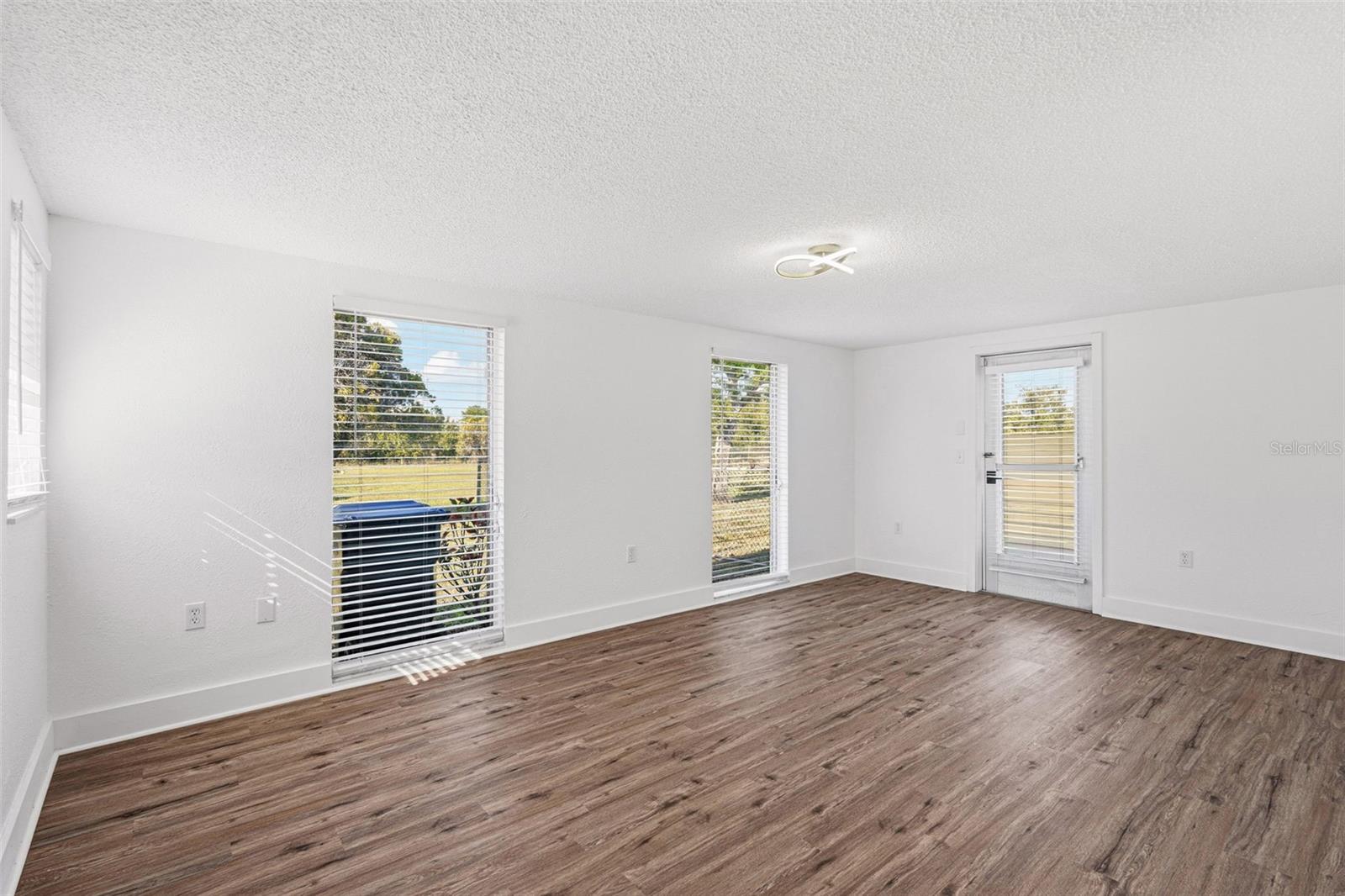 Image 11 of 28 For 5632 Espanola Avenue