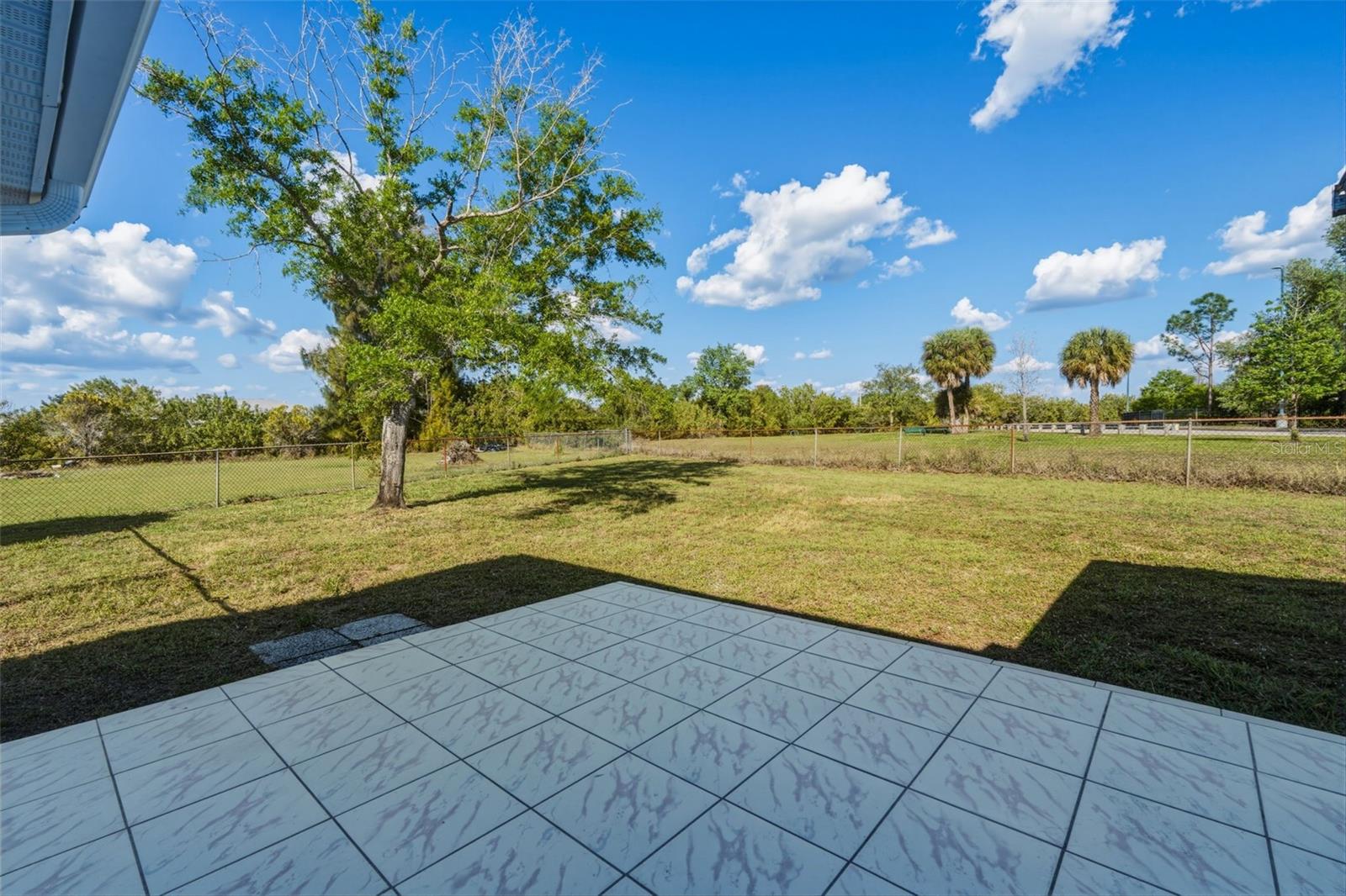 Image 23 of 28 For 5632 Espanola Avenue