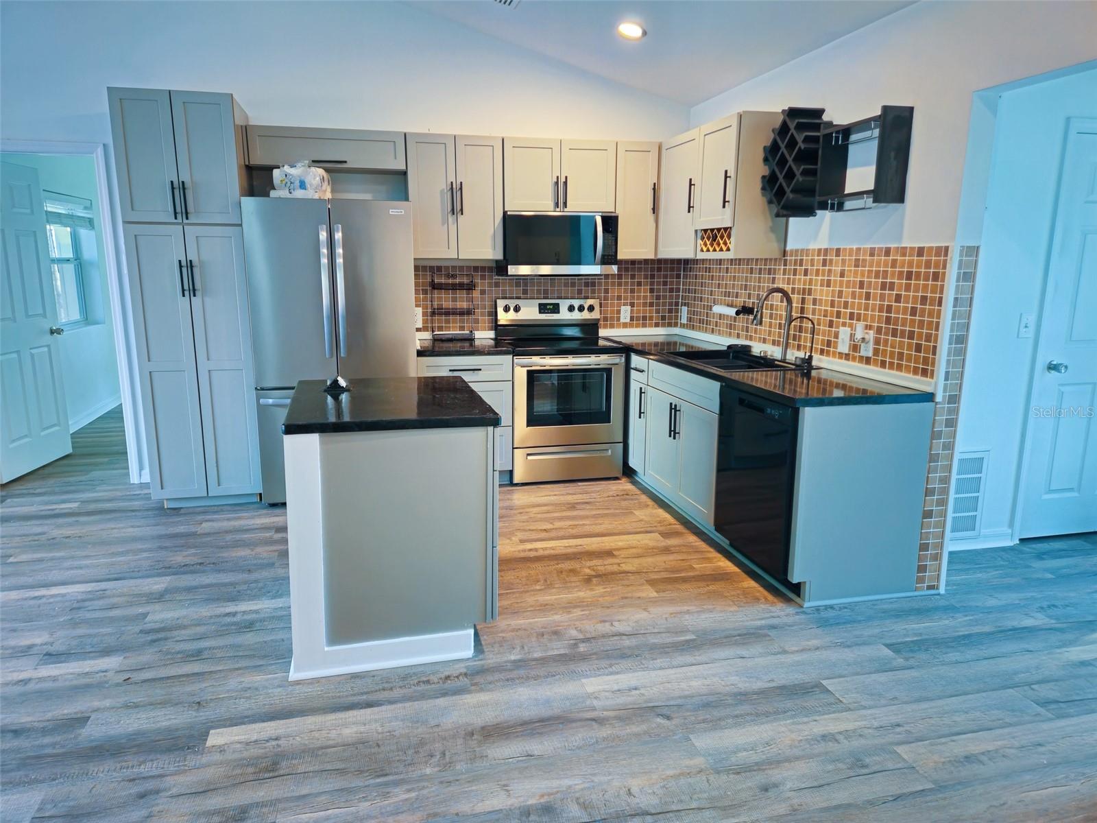 Image 10 of 21 For 12293 89th Street