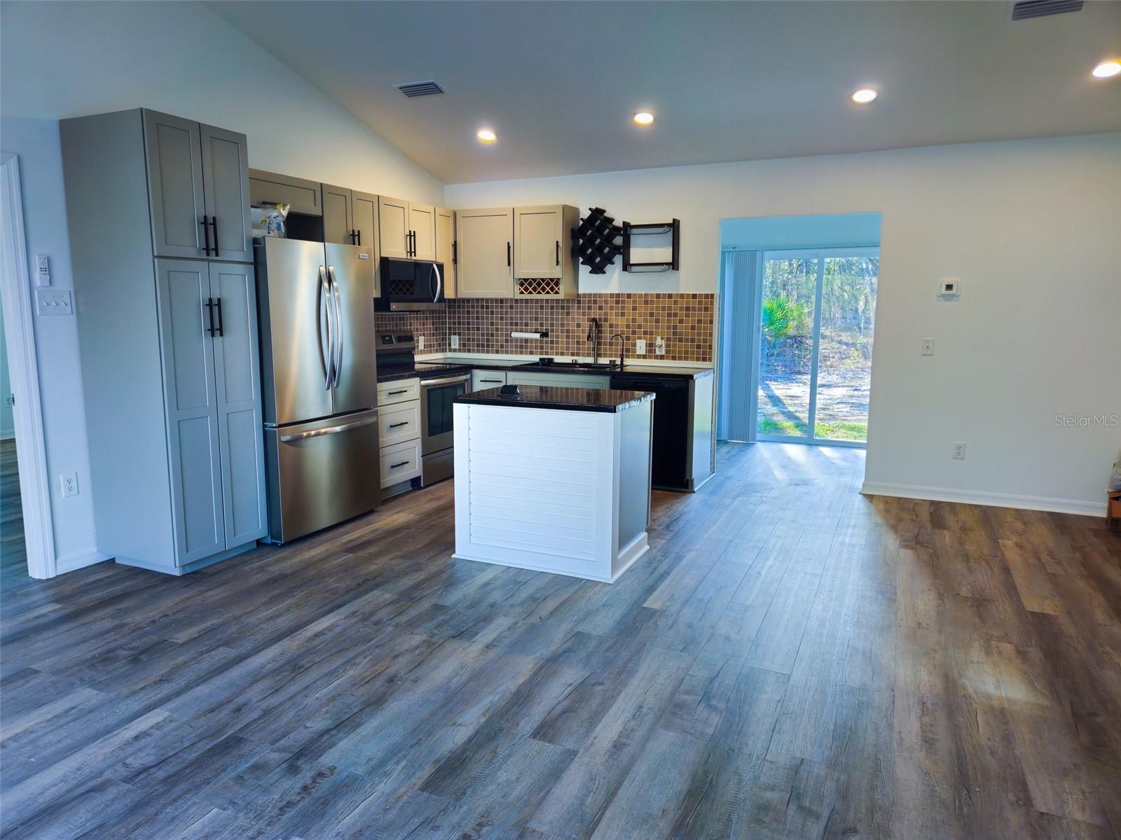 Image 11 of 21 For 12293 89th Street