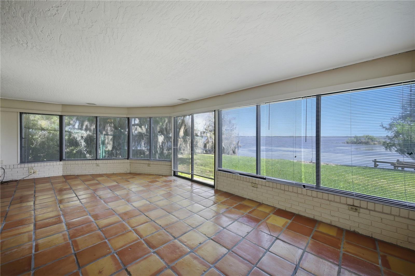 Image 13 of 42 For 21407 39th Court