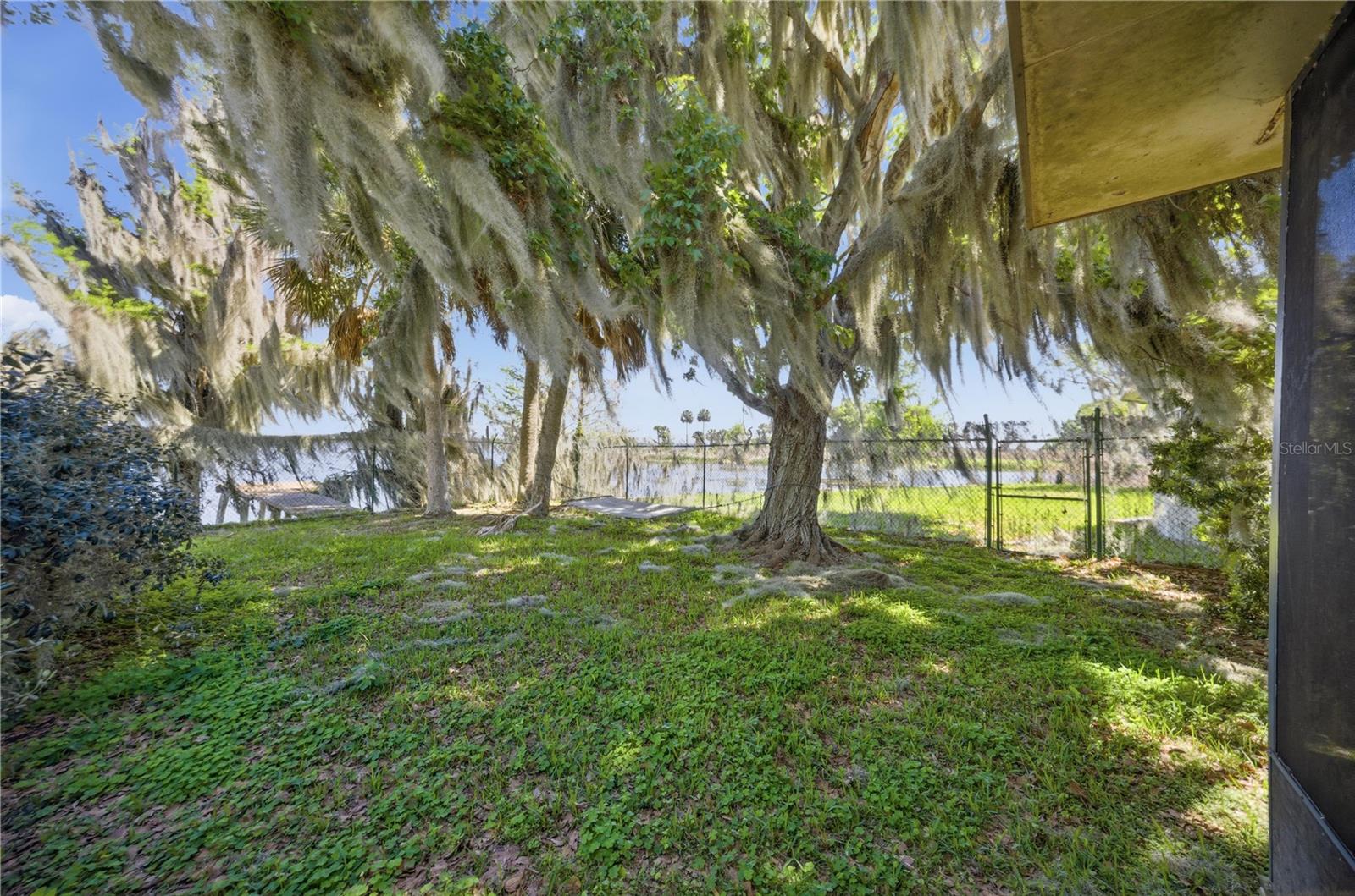 Image 32 of 42 For 21407 39th Court