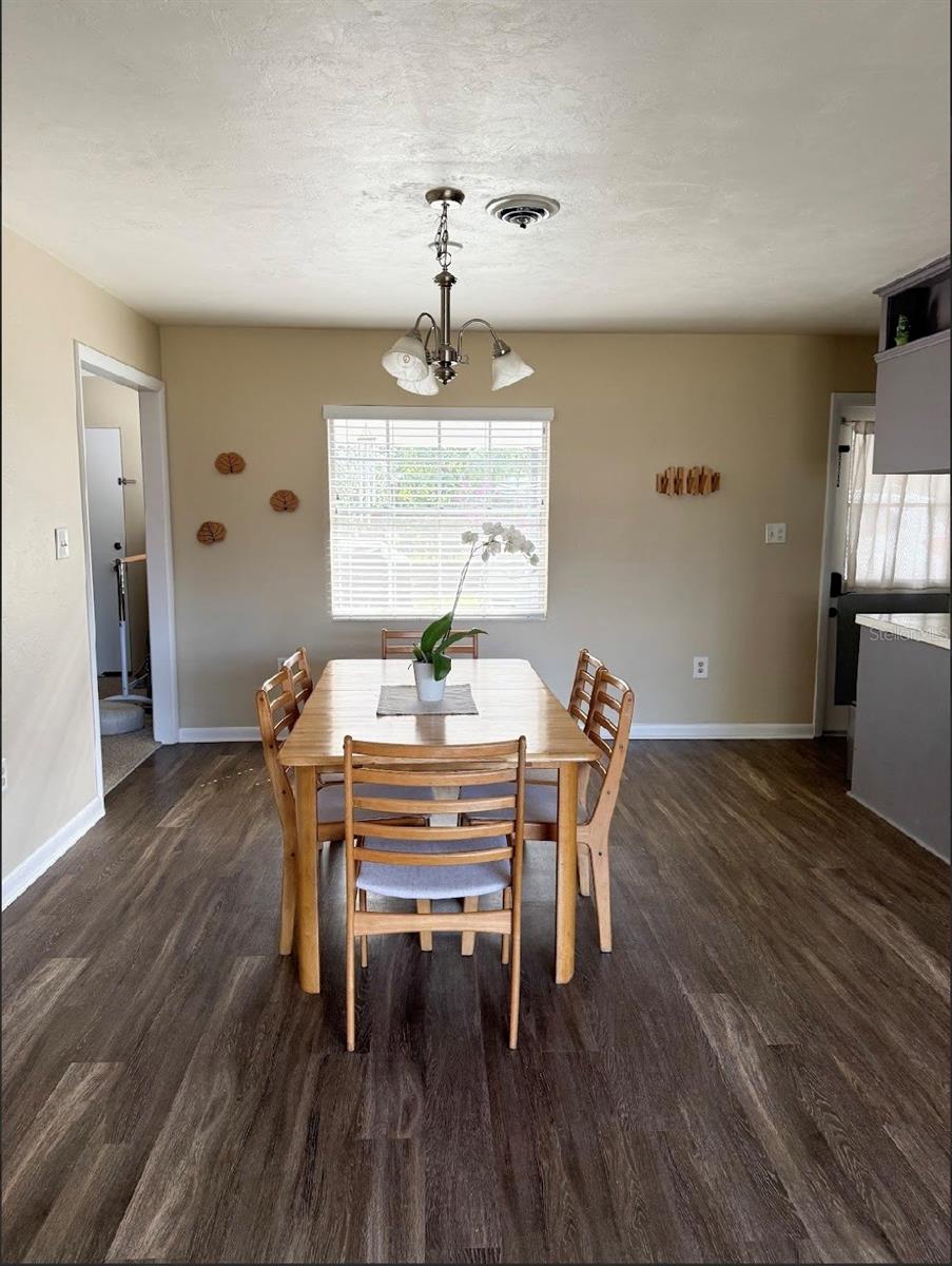 Image 13 of 19 For 305 10th Avenue