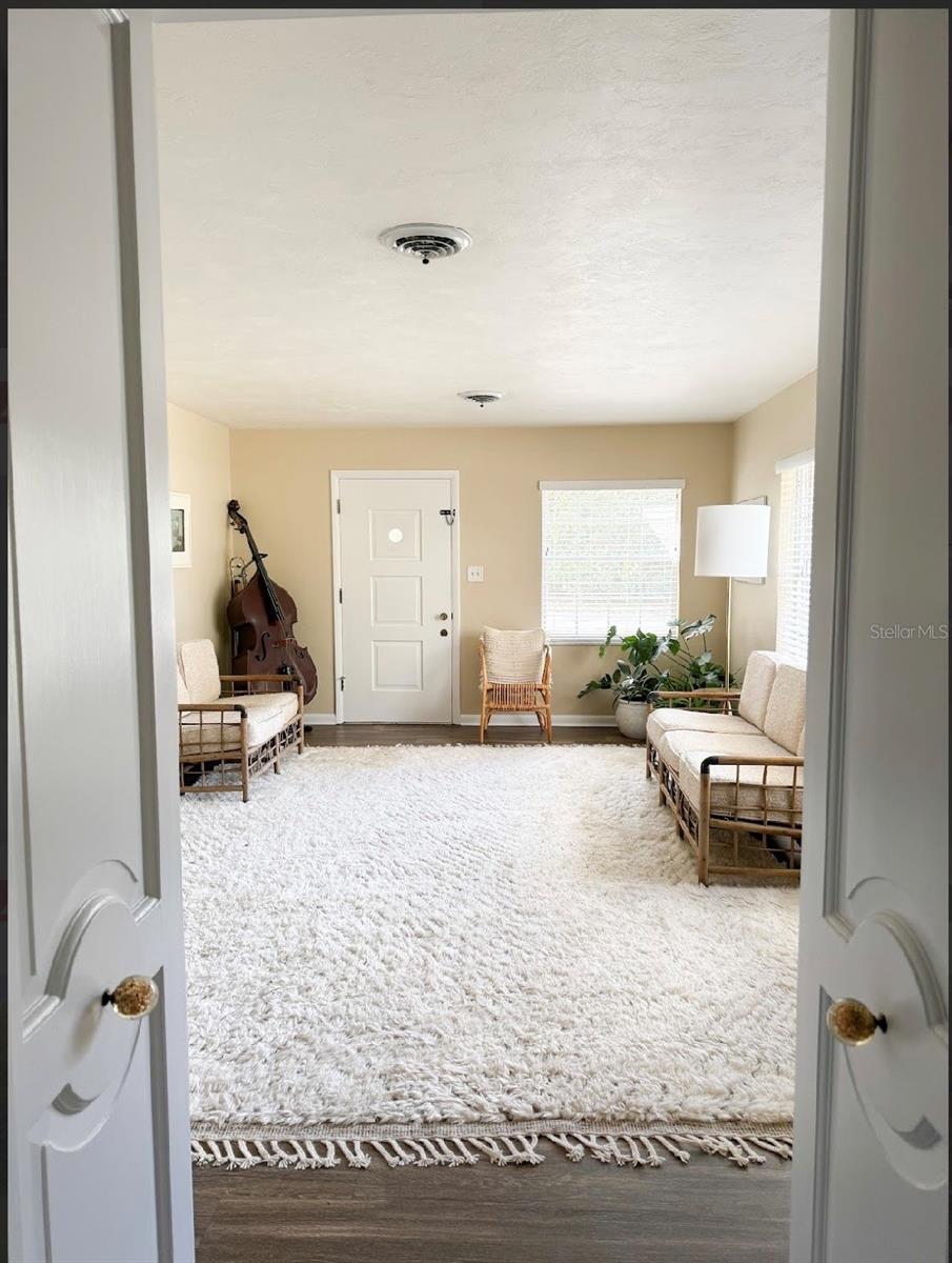 Image 14 of 19 For 305 10th Avenue