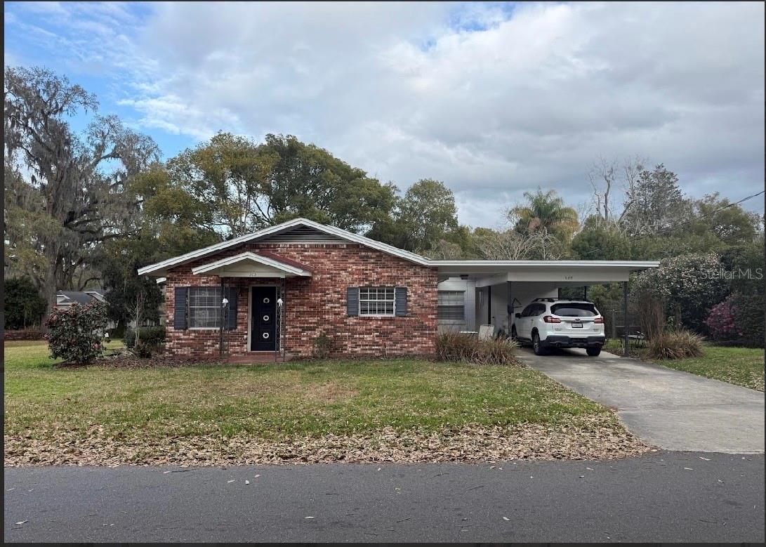 Image 2 of 19 For 305 10th Avenue