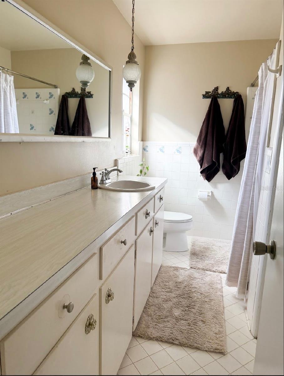 Image 7 of 19 For 305 10th Avenue