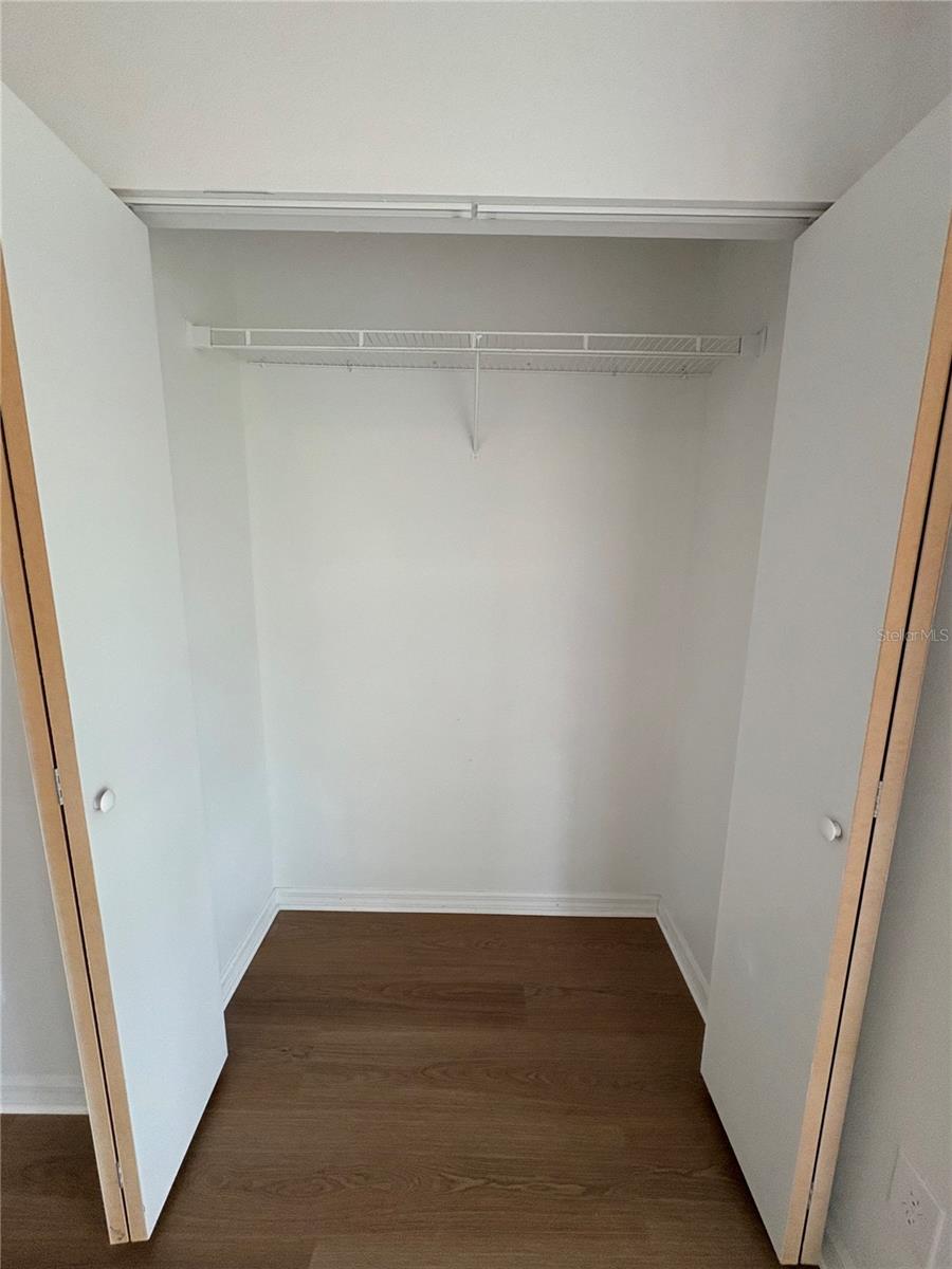 Image 14 of 25 For 28 Oak Run 