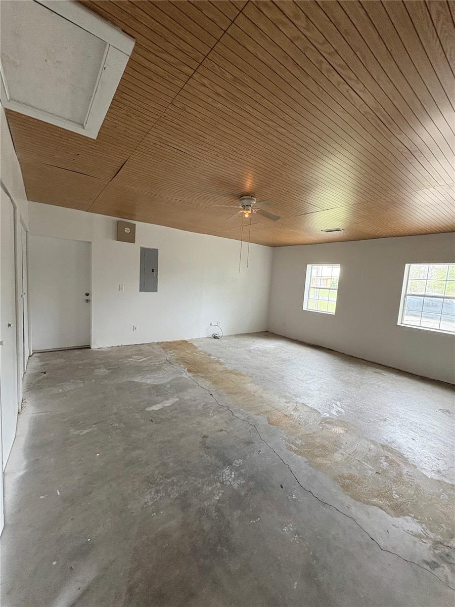 Image 25 of 25 For 28 Oak Run 