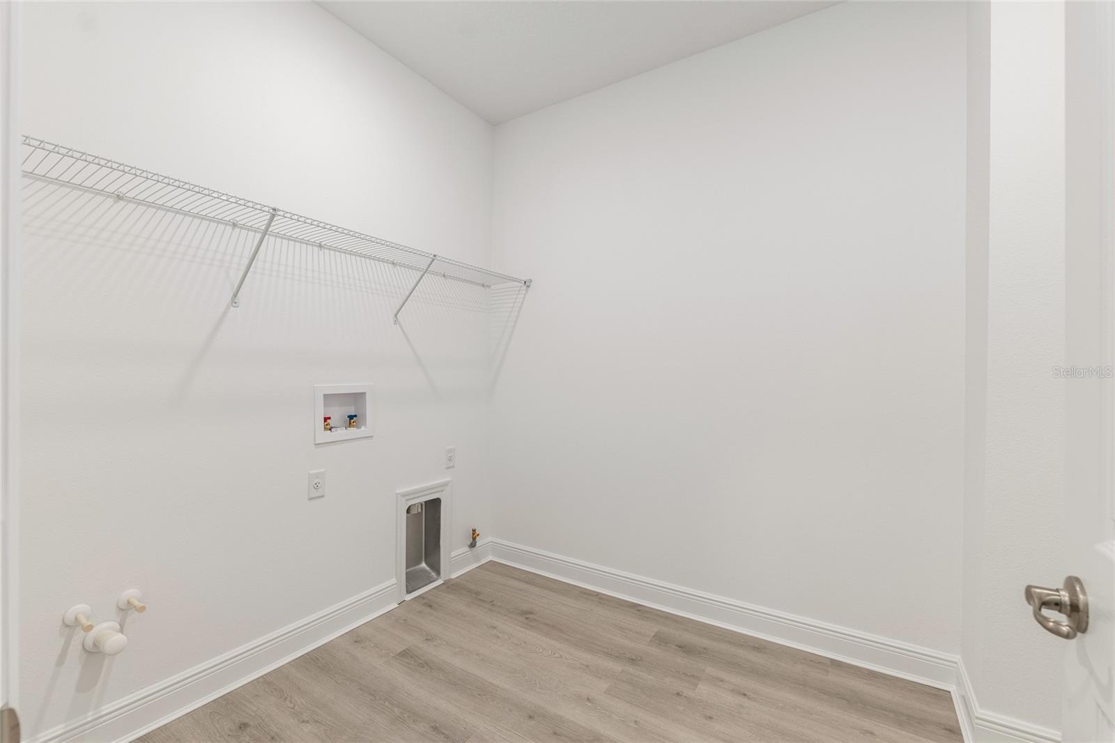 Image 51 of 61 For 10139 82nd Place Road