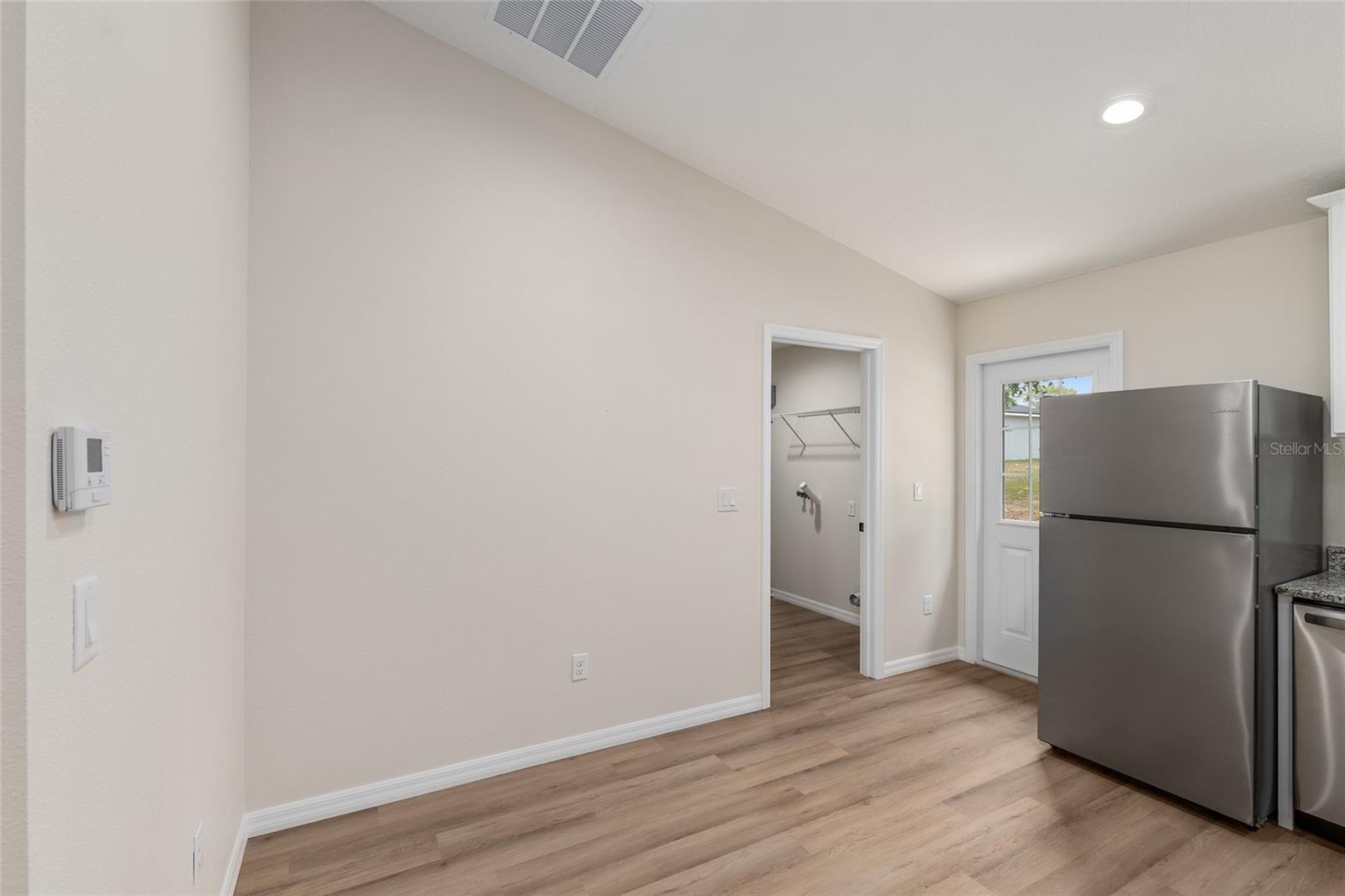 Image 16 of 39 For 13885 101st Street