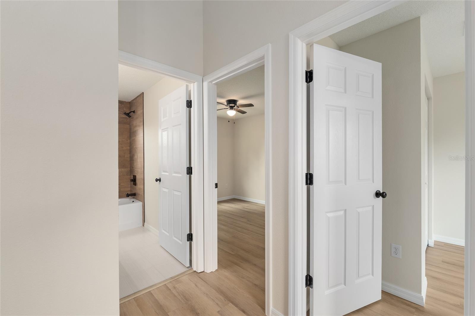 Image 25 of 39 For 13885 101st Street