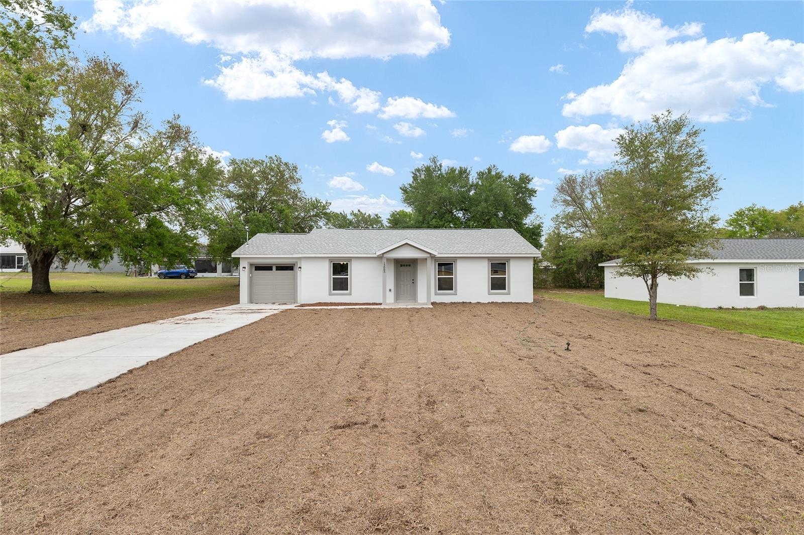 Image 4 of 39 For 13885 101st Street