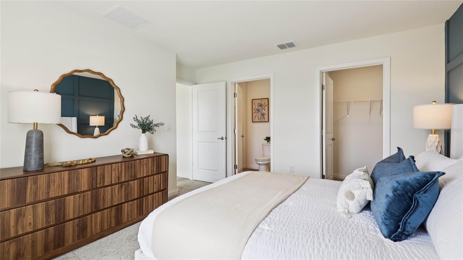 Image 17 of 28 For 15970 101st Circle