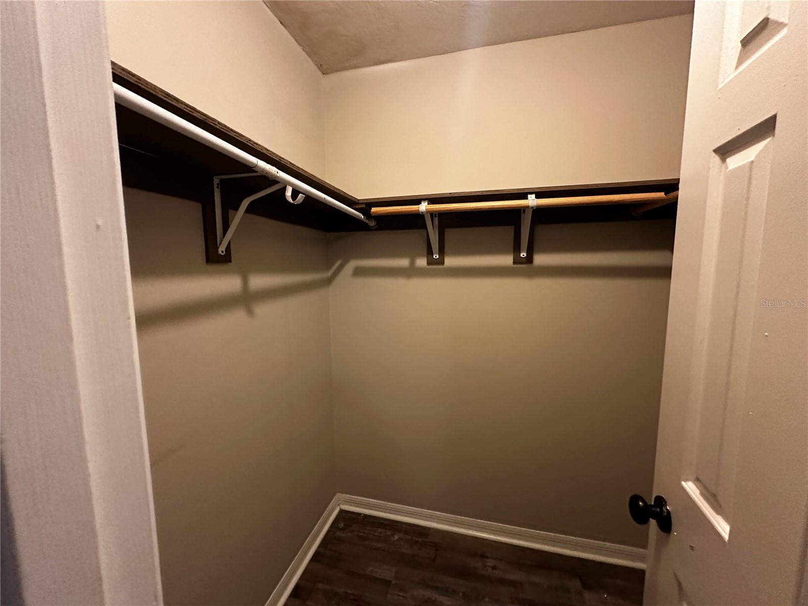 Image 10 of 12 For 44 Teak Course