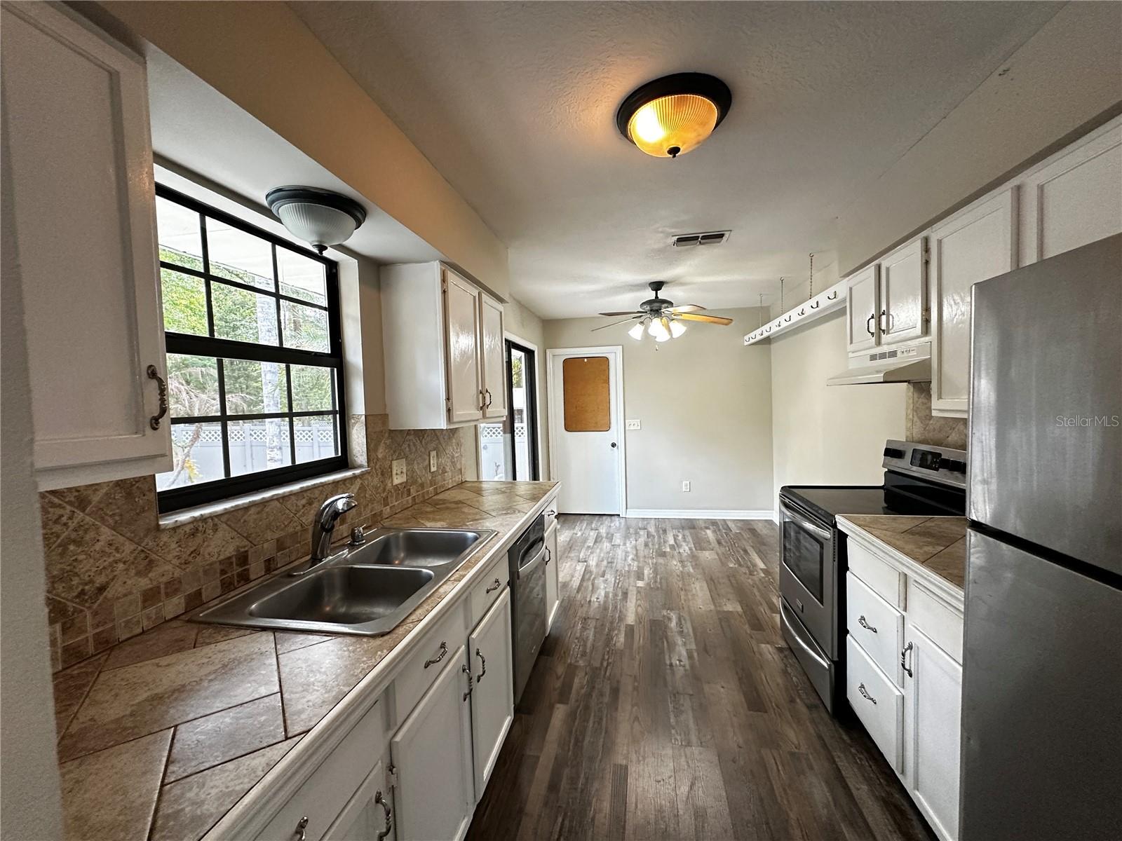 Image 4 of 12 For 44 Teak Course