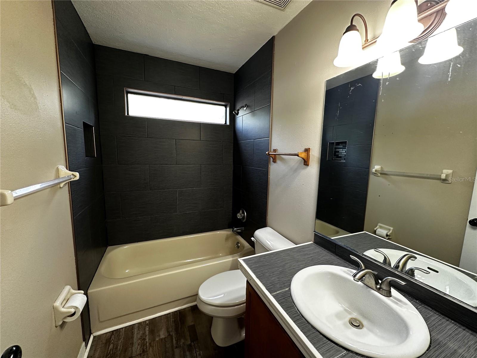 Image 6 of 12 For 44 Teak Course