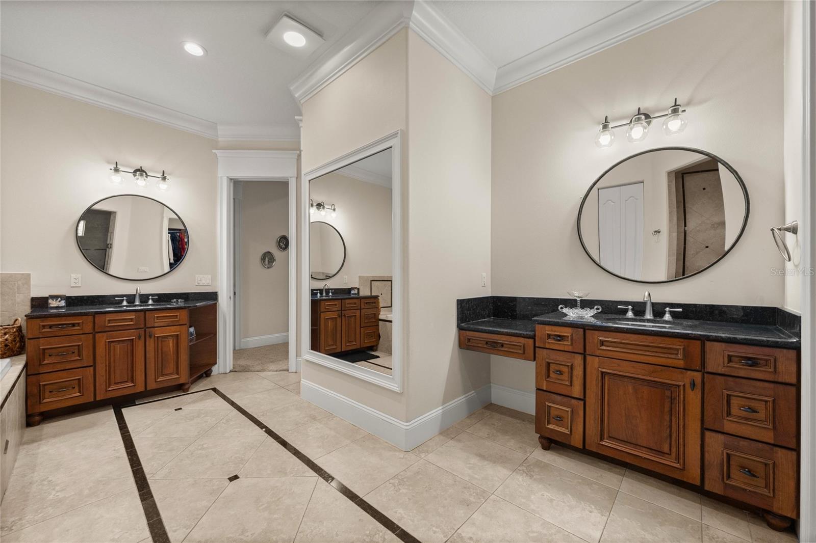 Image 40 of 76 For 8064 15th Court