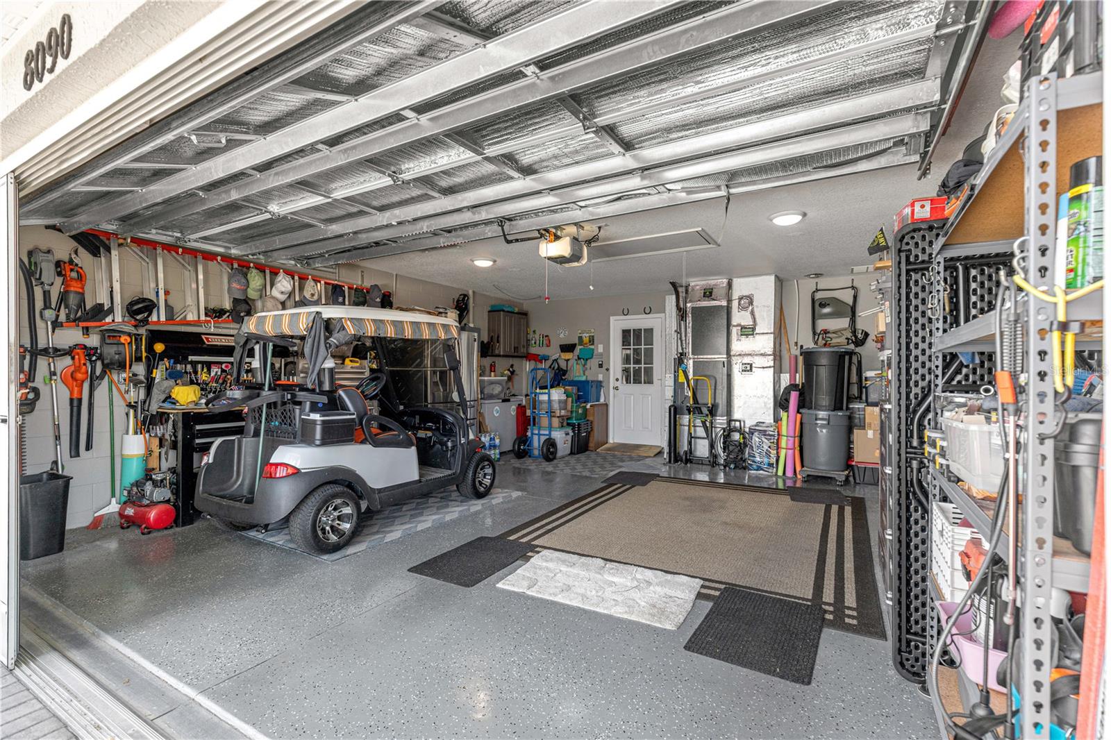 Image 33 of 37 For 8090 81st Loop